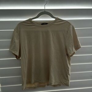 Cuts tee cream size large